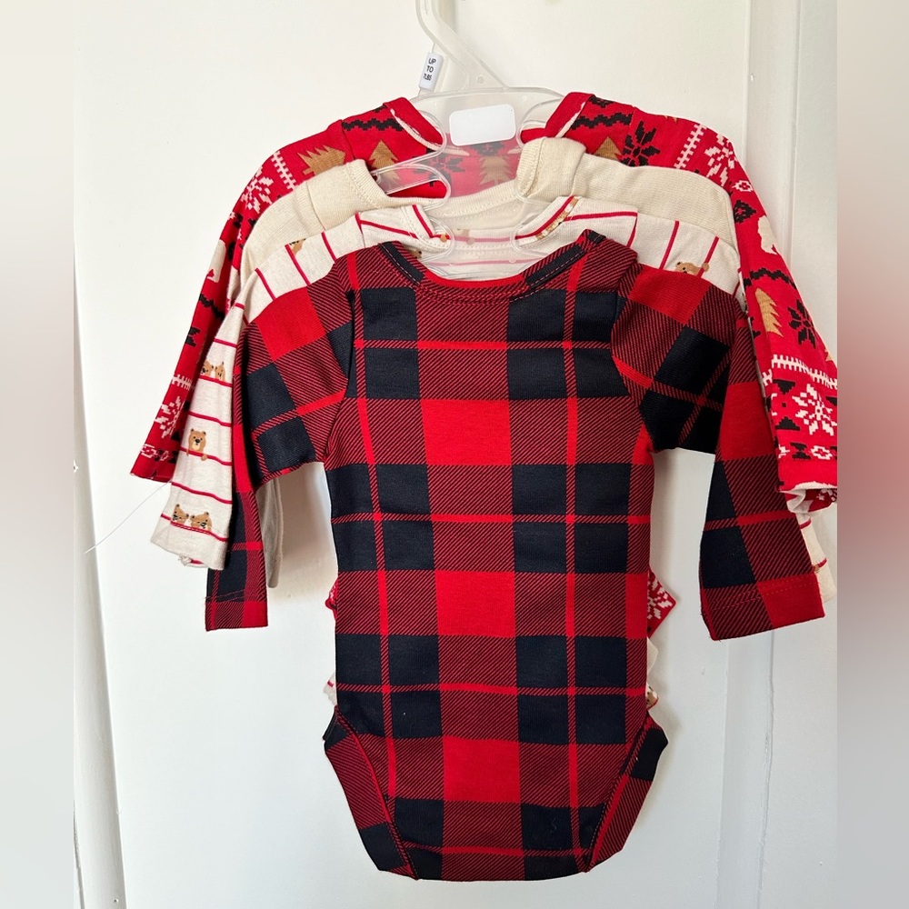 NWT - Bundles 4-Piece Newborn onesie